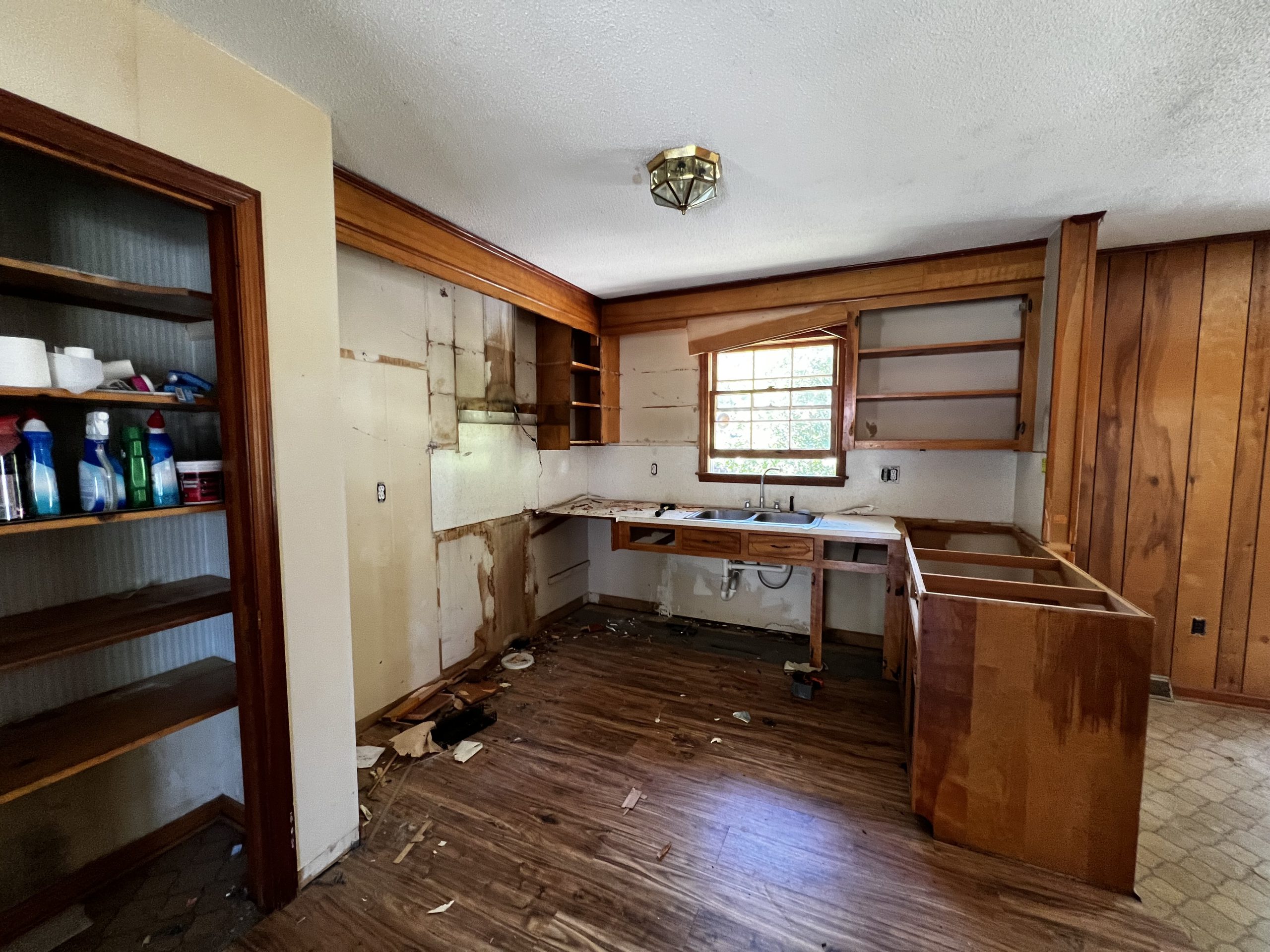 Kitchen before Renovation